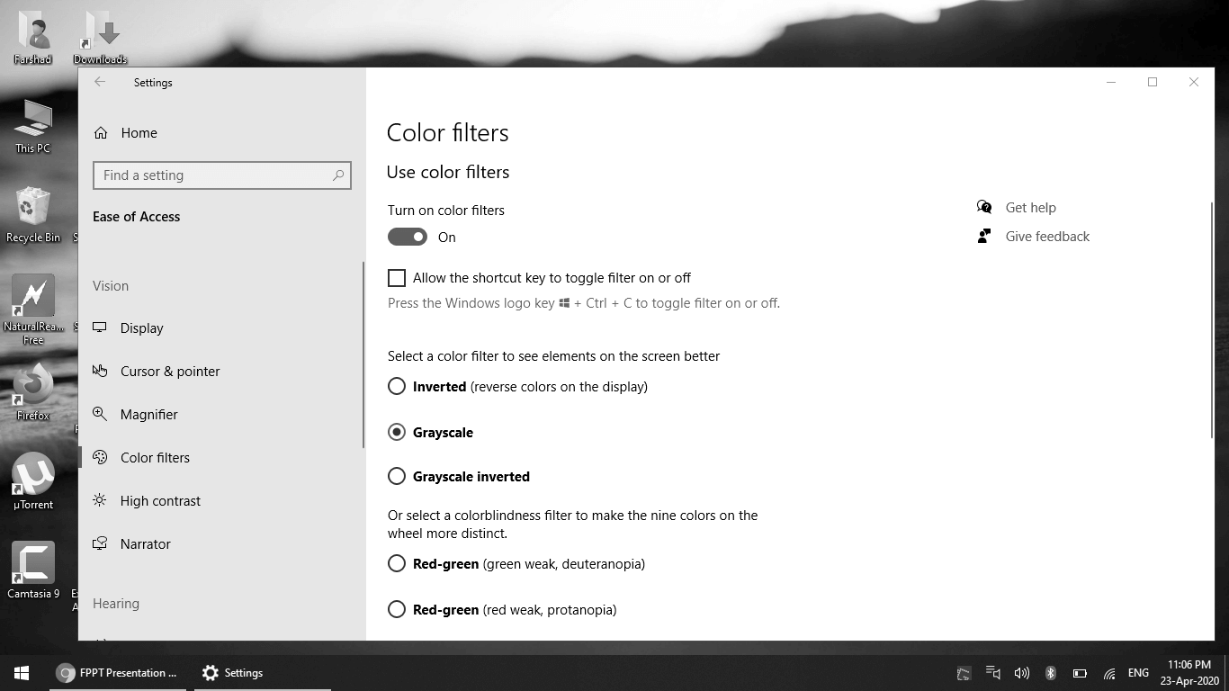 Windows 10 Shortcut to Switch Between Black & White and Color Mode